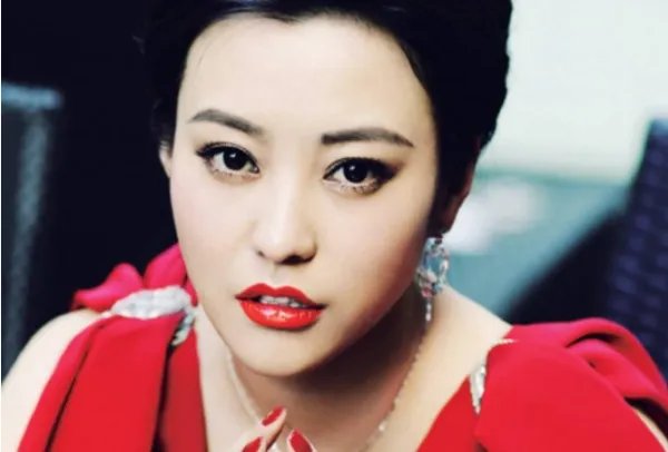 郝蕾前经纪人在个人微博上发布声明，她在声明中都说了些什么？