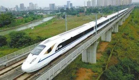 西成高铁今日正式开通了吗？