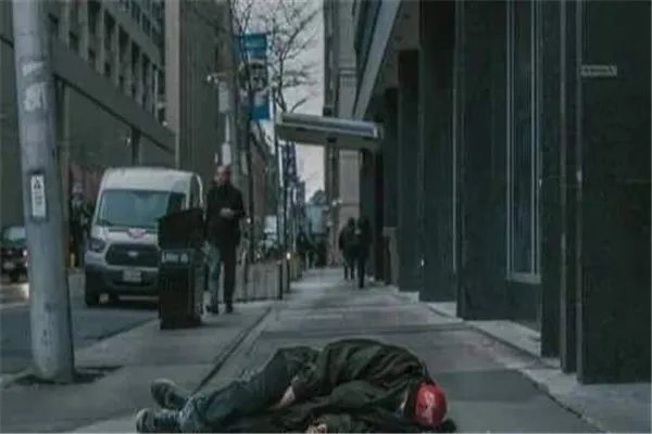 破产富豪直播带货，他曾经是如何破产的？