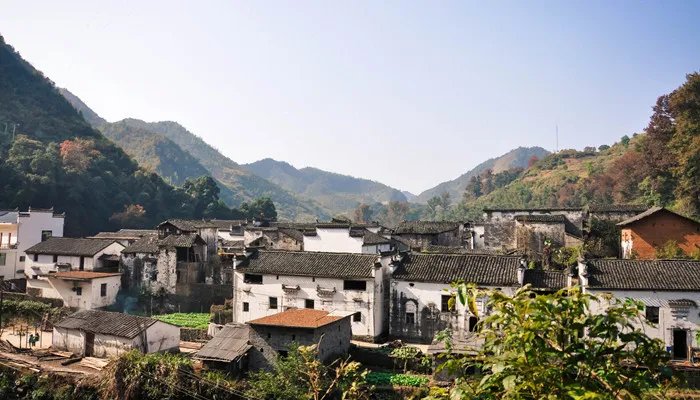 村居古诗意思