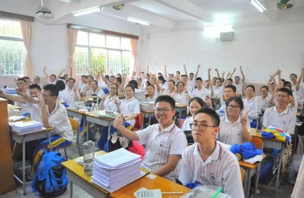 “一字马女孩”,今年高考考了多少分?
