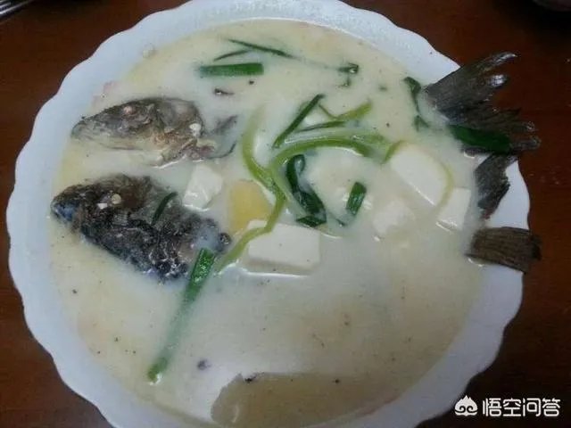 怎样熬鲫鱼汤?