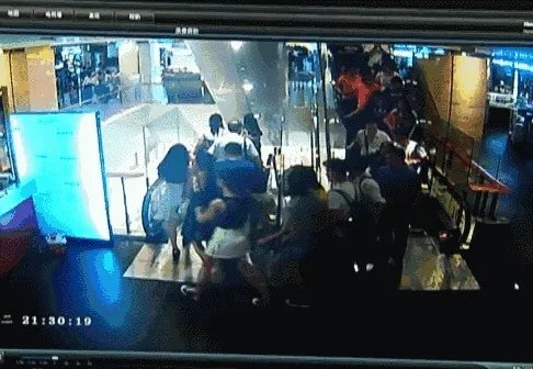 怎么看西安一商场用餐者因地震逃单6万,但是还是有不少顾客已返回结账?