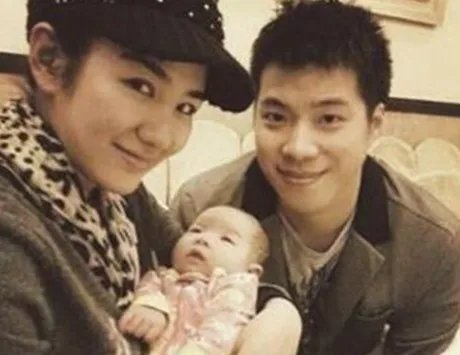 传黄毅清欠债连累黄奕 网友劝其离婚爽快点