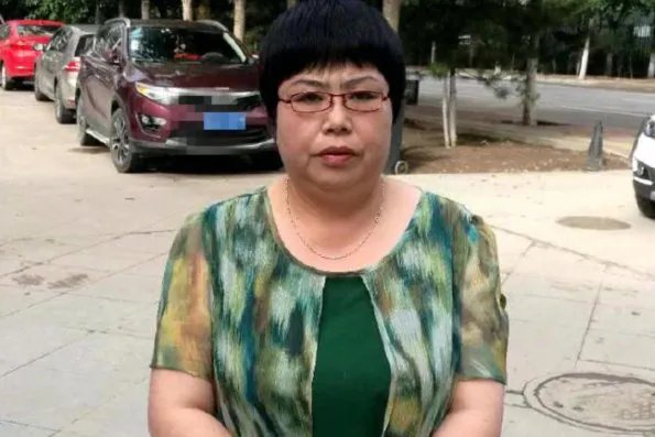 网友对于分配工作23年却无上班通知的问题，怎么看？