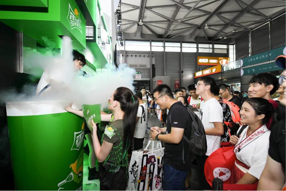 真情实感送福利!奇遇俱乐部CJ大型福利泳池受热捧