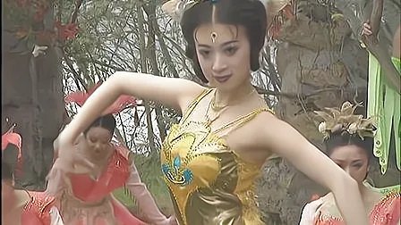 她是“最美孔雀女神”,因太保守被劈腿,她是谁?