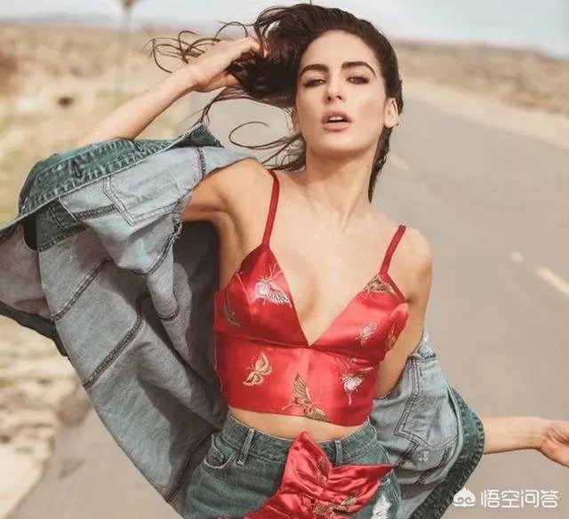 为什么哥伦比亚名模Daniela botero被评为本届2018世界杯第一美女?