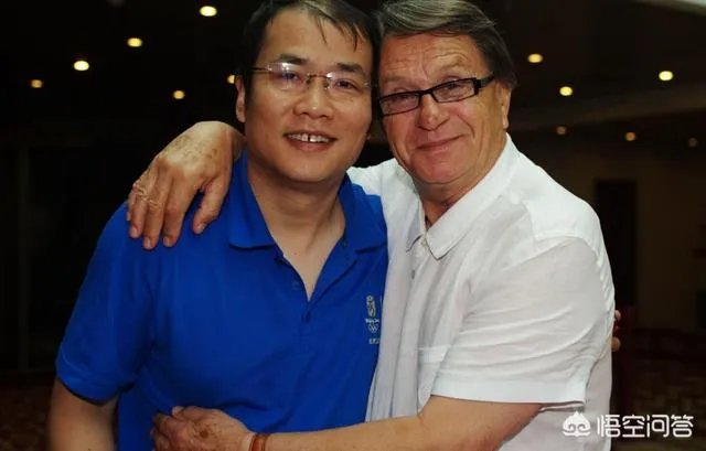 马德兴微博爆料中国足协计划让国足参加中超联赛，目前已经正在商讨，你怎么看？