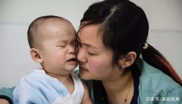女子嫁贫困男子,家人极力反对,孩子患病后求娘家却被说活该,怎么办?