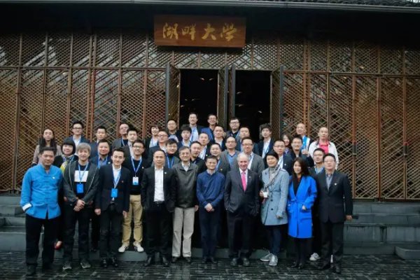 湖畔大学更名,你知道背后因素有哪些吗?