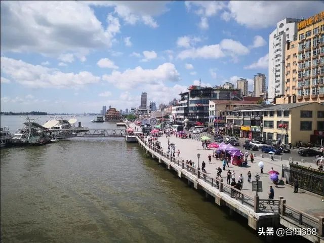 开车旅行是什么感觉呢？
