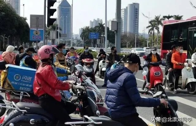 最近头盔涨价是个什么梗？
