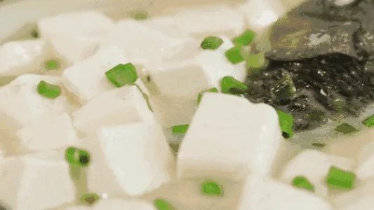 怎样熬鲫鱼汤?