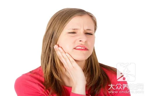 牙齿折断