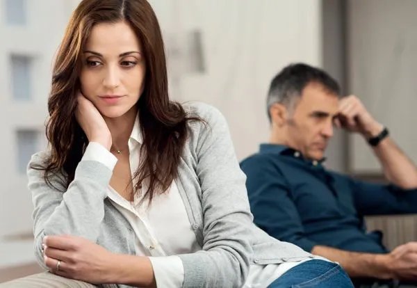 婚姻走到尽头预兆是什么 婚姻走到尽头了怎么办