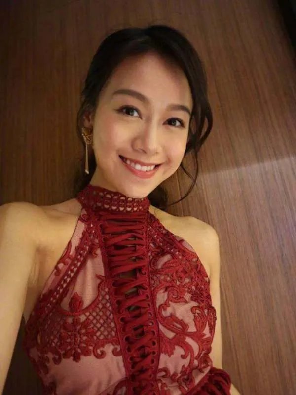 乐易玲直言没想过放弃黄心颖,TVB是没人了吗?