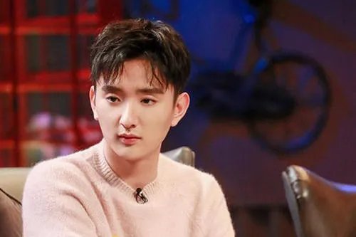 于小彤方否认与陈小纭分手?是为了热度还是事实?