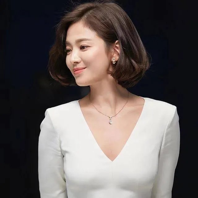 宋慧乔定居纽约,提醒所有离婚女人:治愈情伤,靠的是这四个字,哪四个?