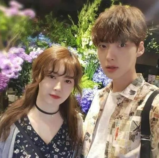 具惠善短发造型嫩如学生妹：谁能看出这是34岁的女人