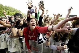 王霏霏:请不要再帮我值机了,娱乐圈的私生行为有多疯狂?
