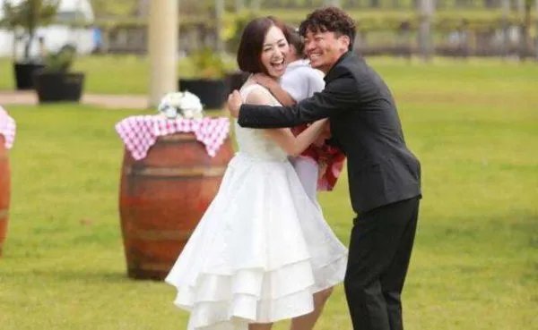 马蓉疑似“摆拍”王宝强家暴图,分手后做到体面很难吗?