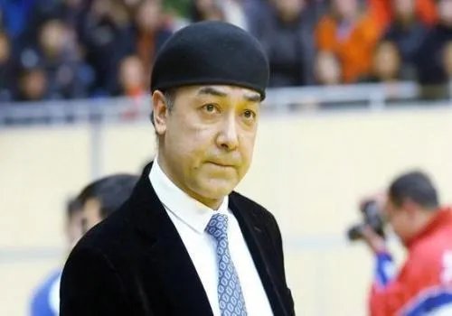 伊恩·克拉克与新疆男篮俱乐部签约后,新疆队实力如何?能否与广东一战?