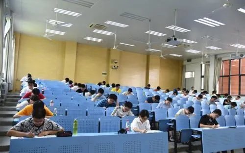英语六级考试时间安排