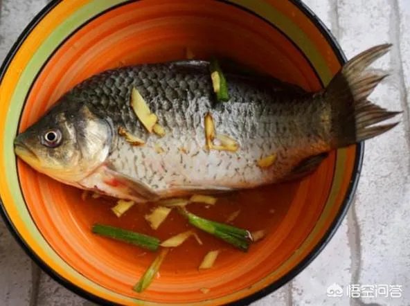 怎样熬鲫鱼汤?