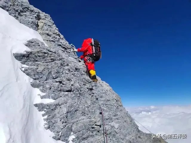 登珠峰为什么要夏尔巴人当向导