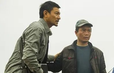 《失孤》原型不愿离开养父母，律师指出：有养育之恩仍是犯罪，你怎么看？