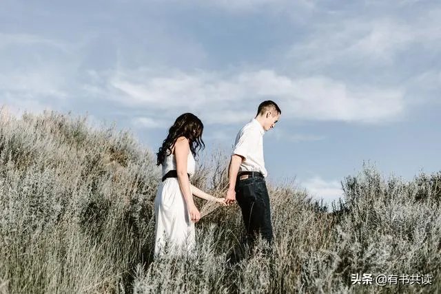 先登记结婚好还是先办婚礼好?
