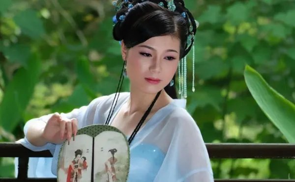 古代都是男子赚钱养家,古代女子守寡之后是怎么生活的?