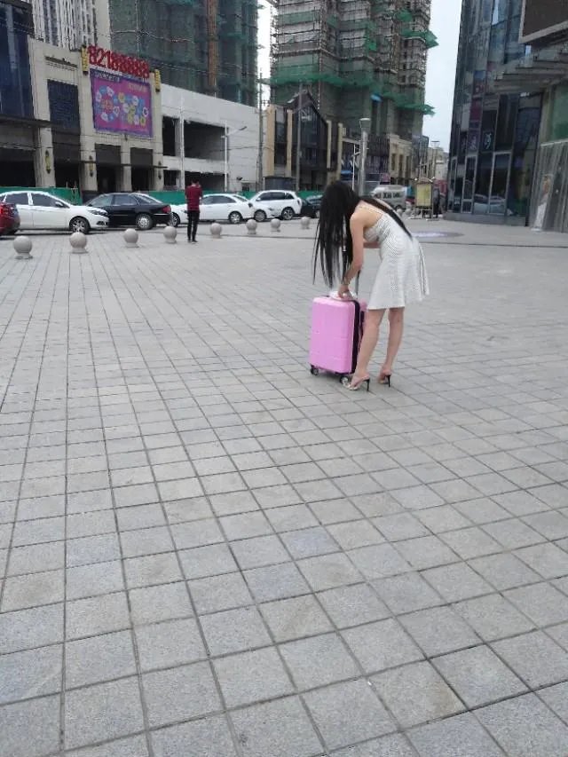 找女朋友,脸蛋和身材你更看中哪个?
