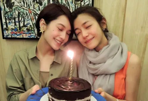 杨丞琳陈妍希合影:配合一起嘟嘴,杨丞琳陈妍希合照盘点