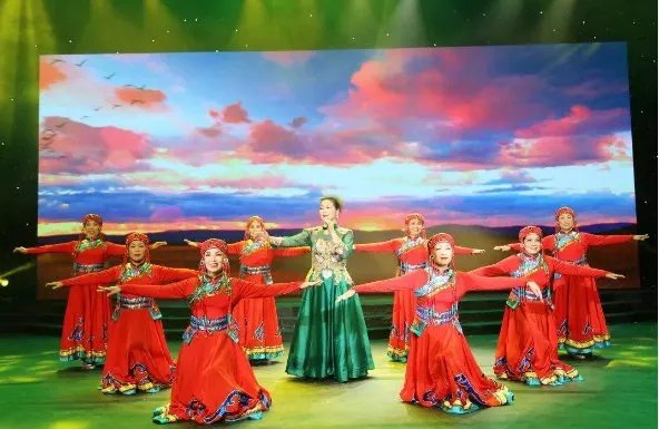 春晚时间？
