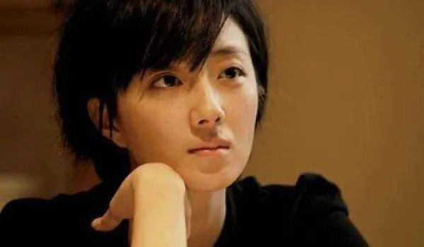 桂纶镁跟戴立忍14年的感情分手了是真的吗?