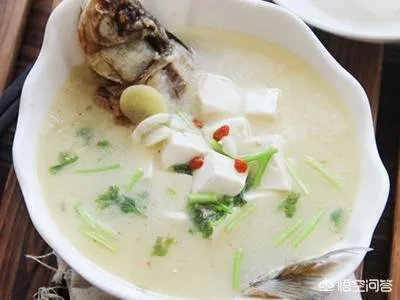 怎样熬鲫鱼汤?