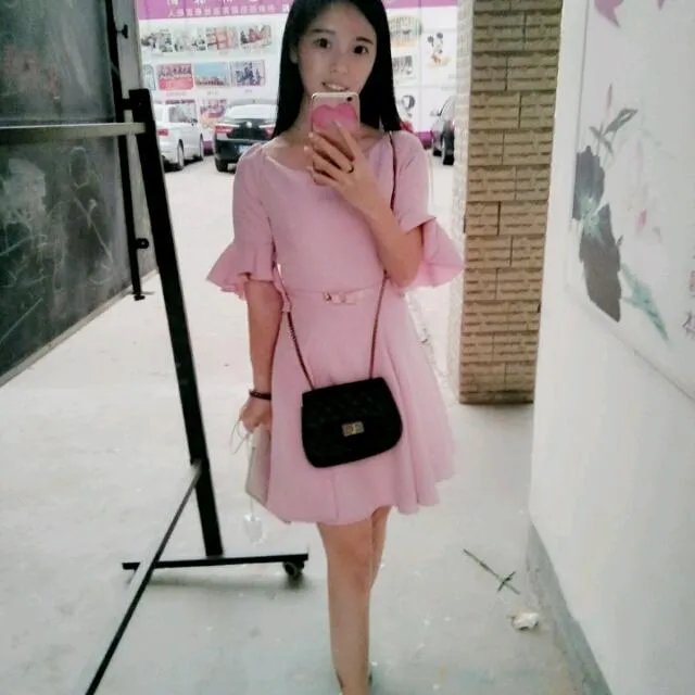 找女朋友,脸蛋和身材你更看中哪个?