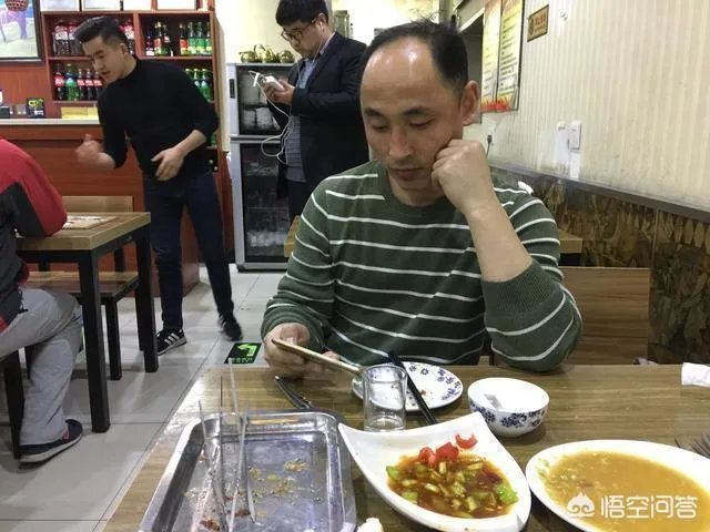 北京业余乒坛的一手兽人气为什么这样旺?