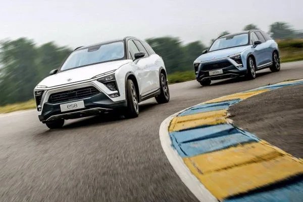 蔚来汽车4年亏400亿，蔚来汽车还有未来吗？