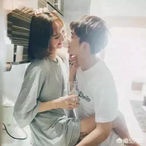 先登记结婚好还是先办婚礼好?