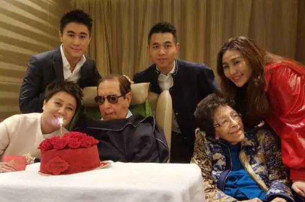 曝赌王疗养10年开销2亿!金钱真的可以买来生命吗?