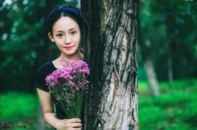 在绿地高管出轨女员工事件中,女方向老公详述其过程是什么心理?