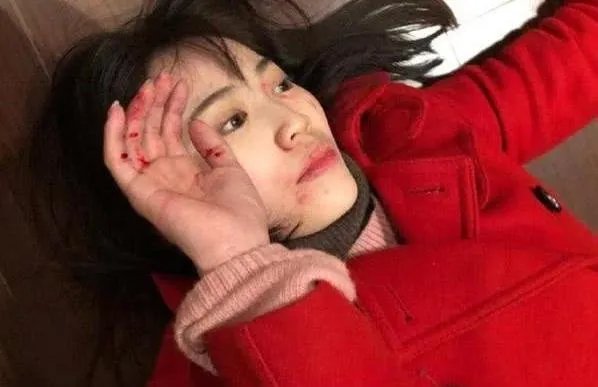 马蓉疑似“摆拍”王宝强家暴图,分手后做到体面很难吗?