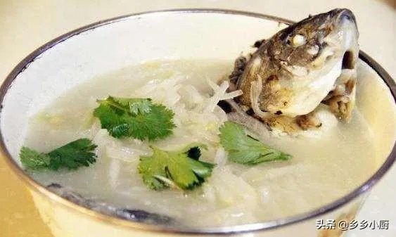 怎样熬鲫鱼汤?