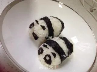 熊猫吃翔