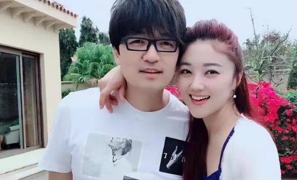 玖月奇迹离婚是真的吗?