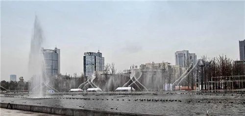 重庆拍婚纱照去哪拍 重庆一套婚纱照多少钱