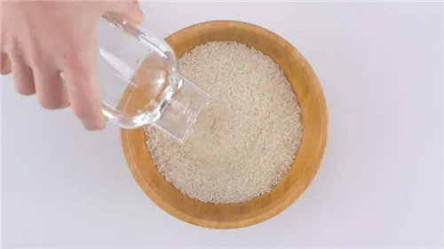 微波炉怎么蒸米饭 微波炉蒸制米饭的注意事项